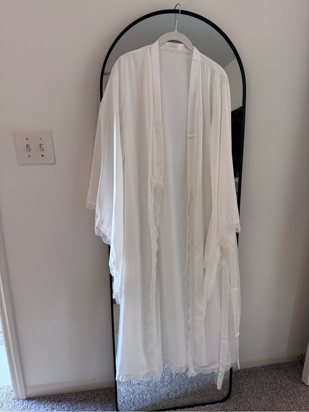 Amazon White Lace-Trim Kimono Robe